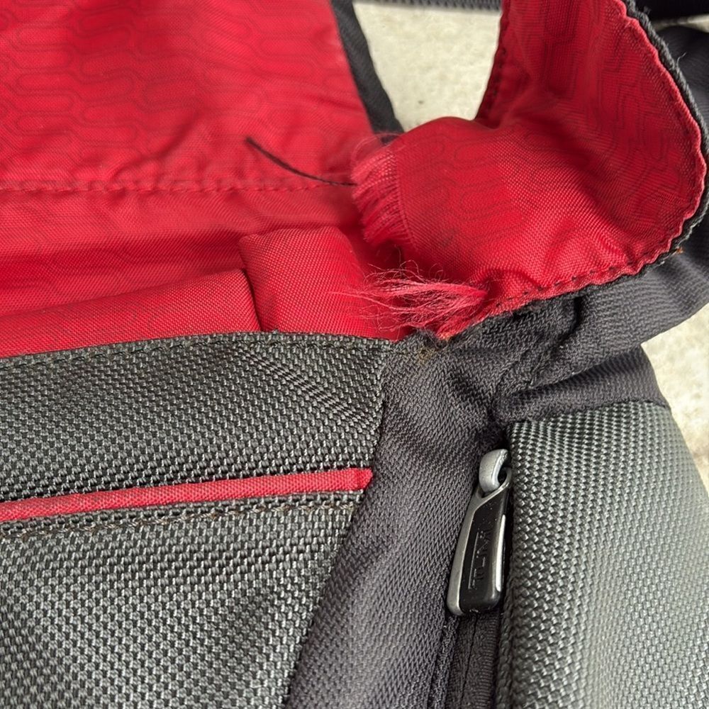 Tumi Hi Tech Messenger Bag View 5